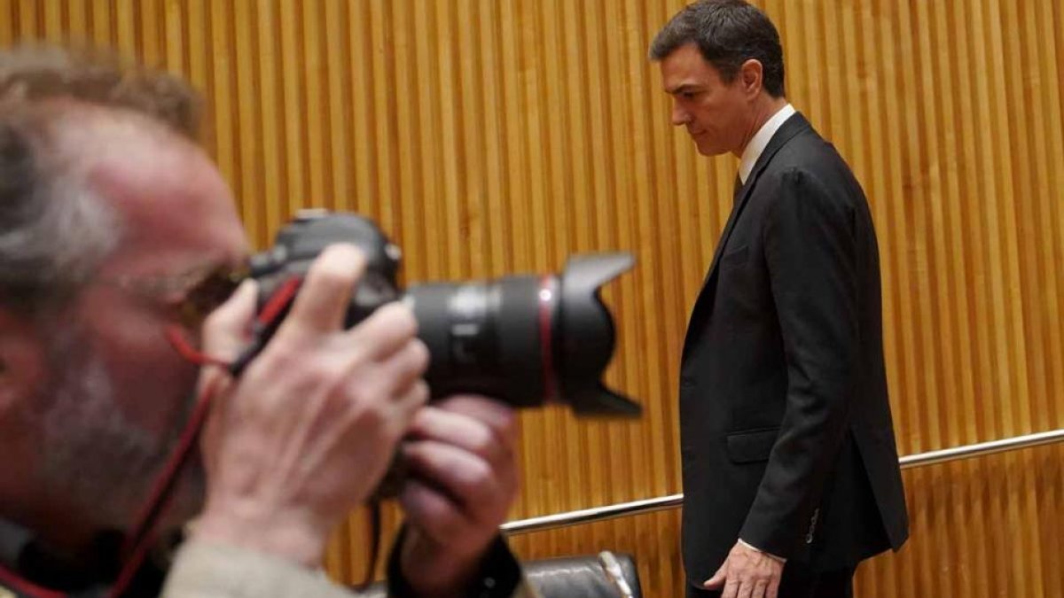 Pedro Sánchez, durante la reunión con el grupo parlamentario socialista en el Congreso de los Diputados.