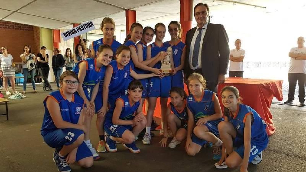 El equipo Divina Pastora, campeón del torneo.