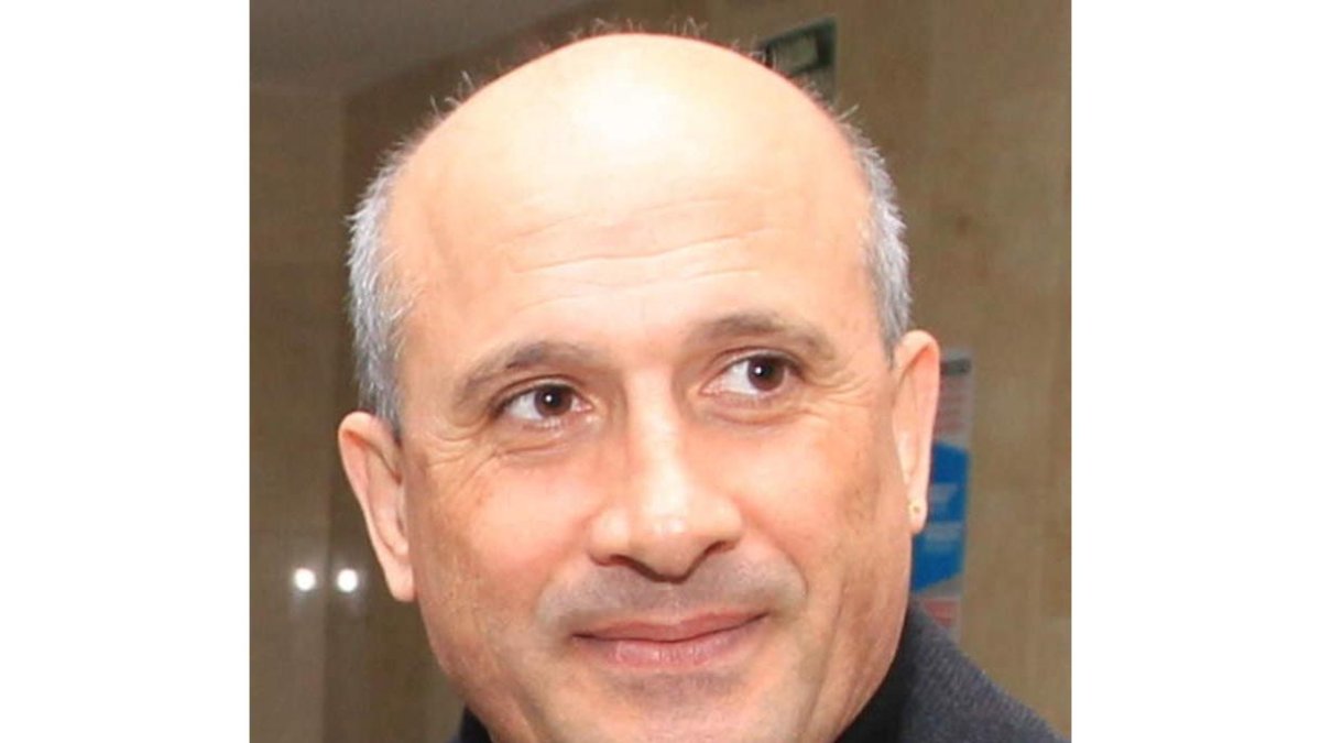 Manuel Ángel Rey.