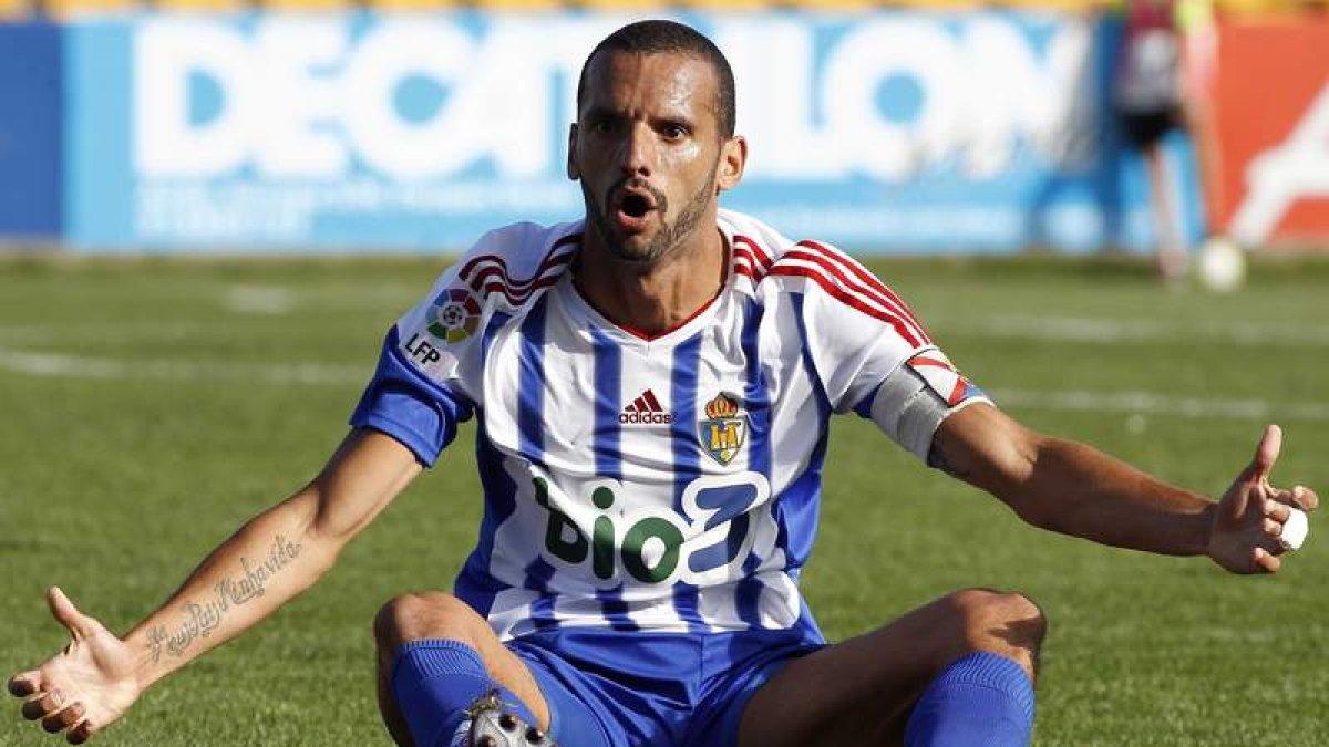 Yuri lleva seis temporadas y media en la SD Ponferradina.