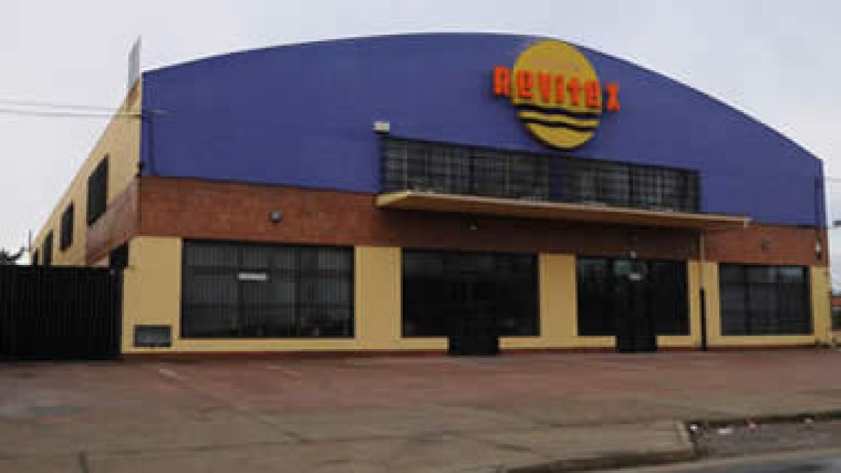 Almacenes Revitex extiende su red de influencia, pero con la sede principal en León.