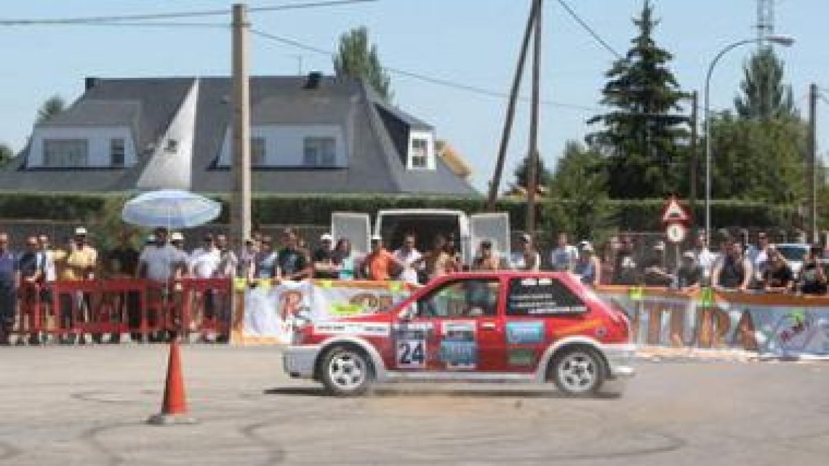 El slalom de Trobajo del Camino es una de las actividades más esperadas de las fiestas.