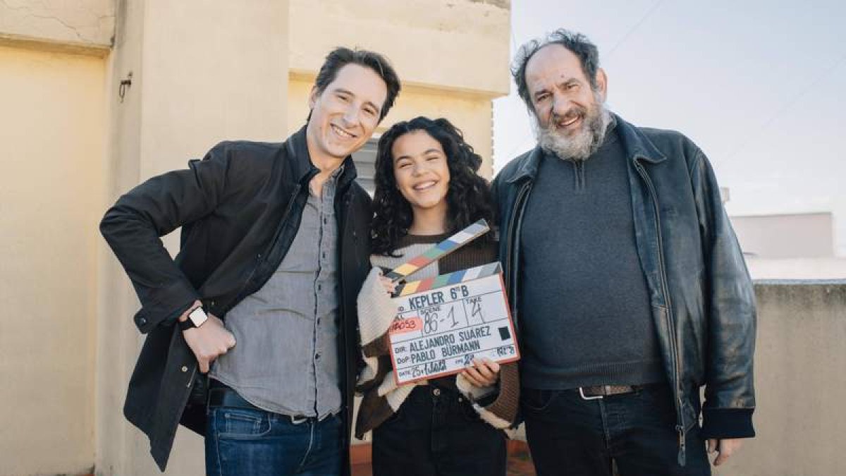 El director leonés Alejandro Suárez y los actores Daniela Pe. NATXO MARTÍNEZ