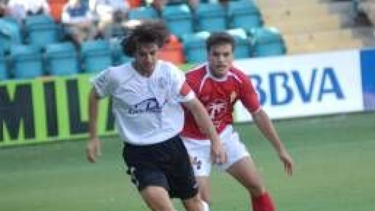 El Salamanca regresó a la división de plata con una victoria in extremis sobre el Real Murcia