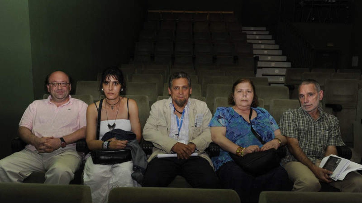 Enfermos y profesionales, el día de la presentación en León.