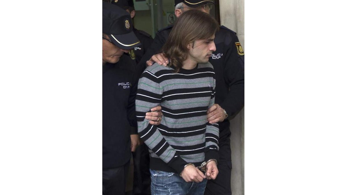 Carcaño, durante su traslado ante el juez.