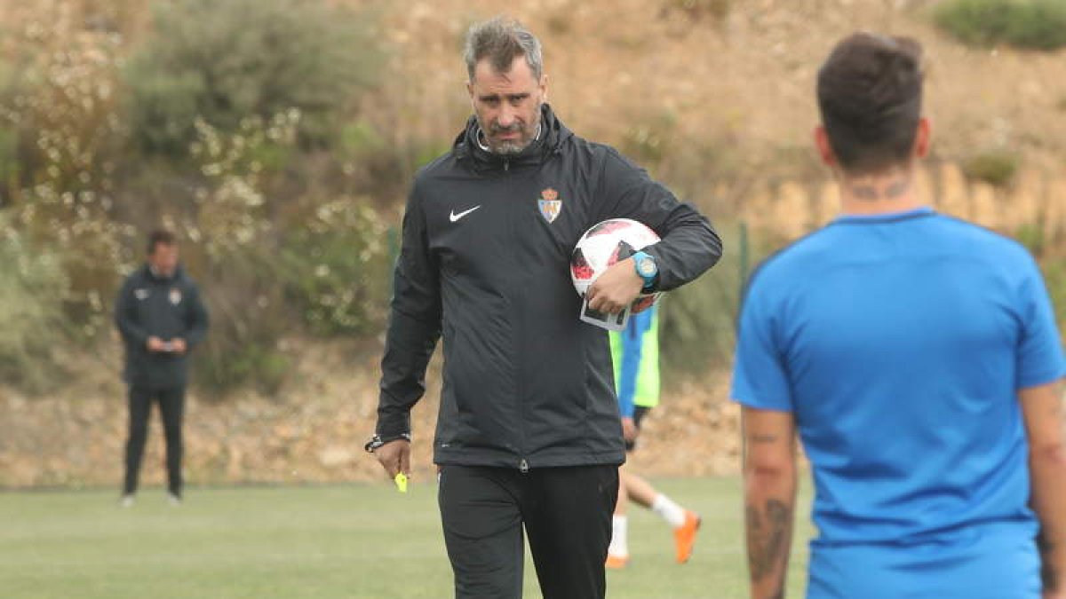 Bolo se centra en sumar los tres puntos en el partido de mañana ante el Unión Adarve. L. DE LA MATA