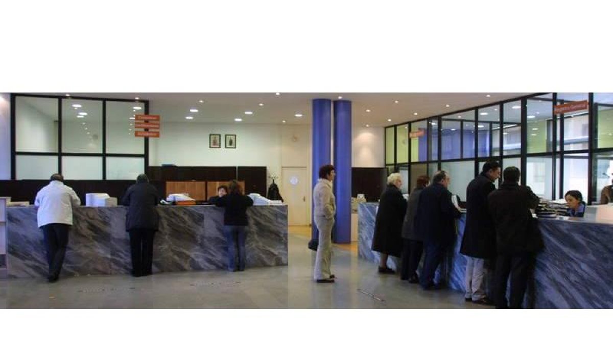 La pareja detenida que intentó amañar su matrimonio acudió al registro del Ayuntamiento de Ponferrada.