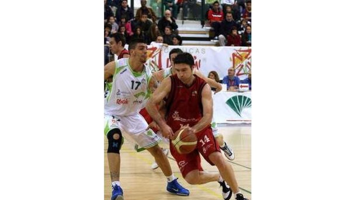 Julio González afrontará su sexta temporada en León.