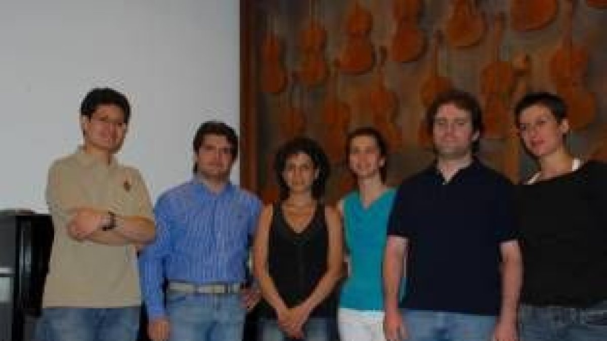 Alberto Peña, Pedro Casal, Sofya Melikyan, Anna Etrova, Josu de Solaun y Marta Espinós