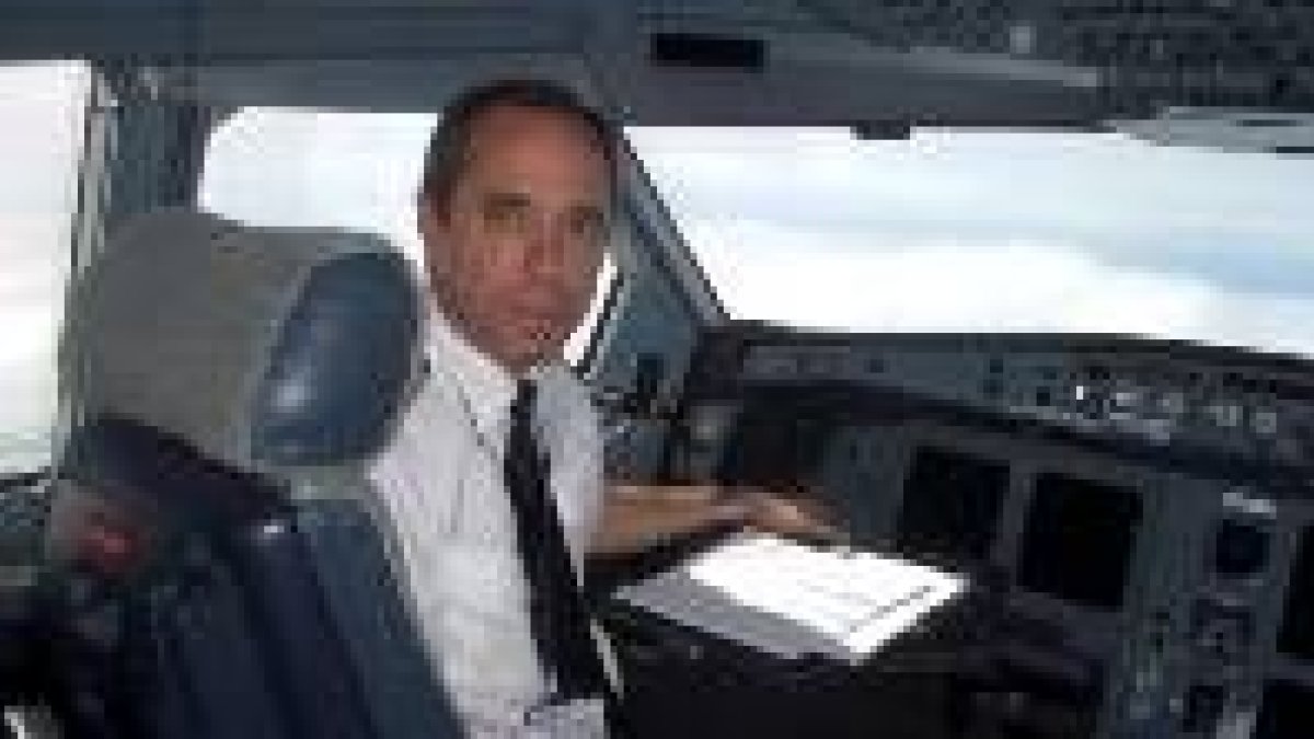 Javier Martín-Sanz cree que la aviación española es segura, pero debería serlo aún más