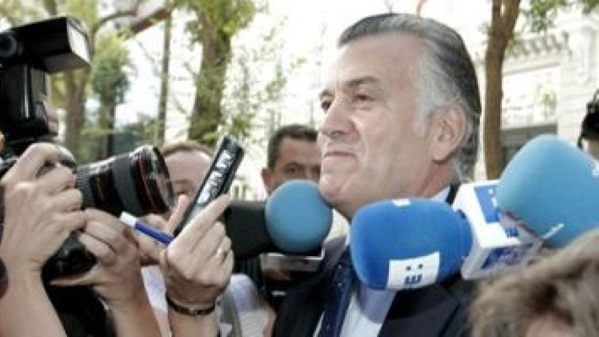 Luis Bárcenas, a su llegada esta mañana al Tribunal Supremo.