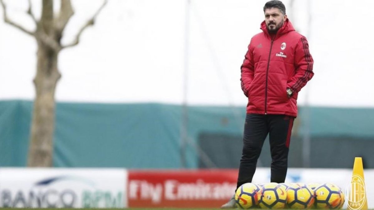 Gattuso, en el primer entrenamiento del Milan, en las instalaciones de Milanello.