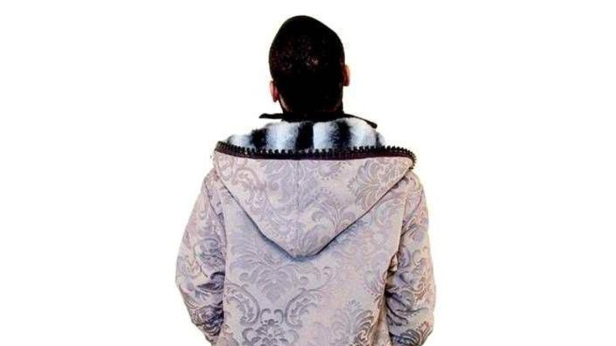 Los «hoodies» montan en bicicletas, comen golosinas, consumen drogas y siempre van armados