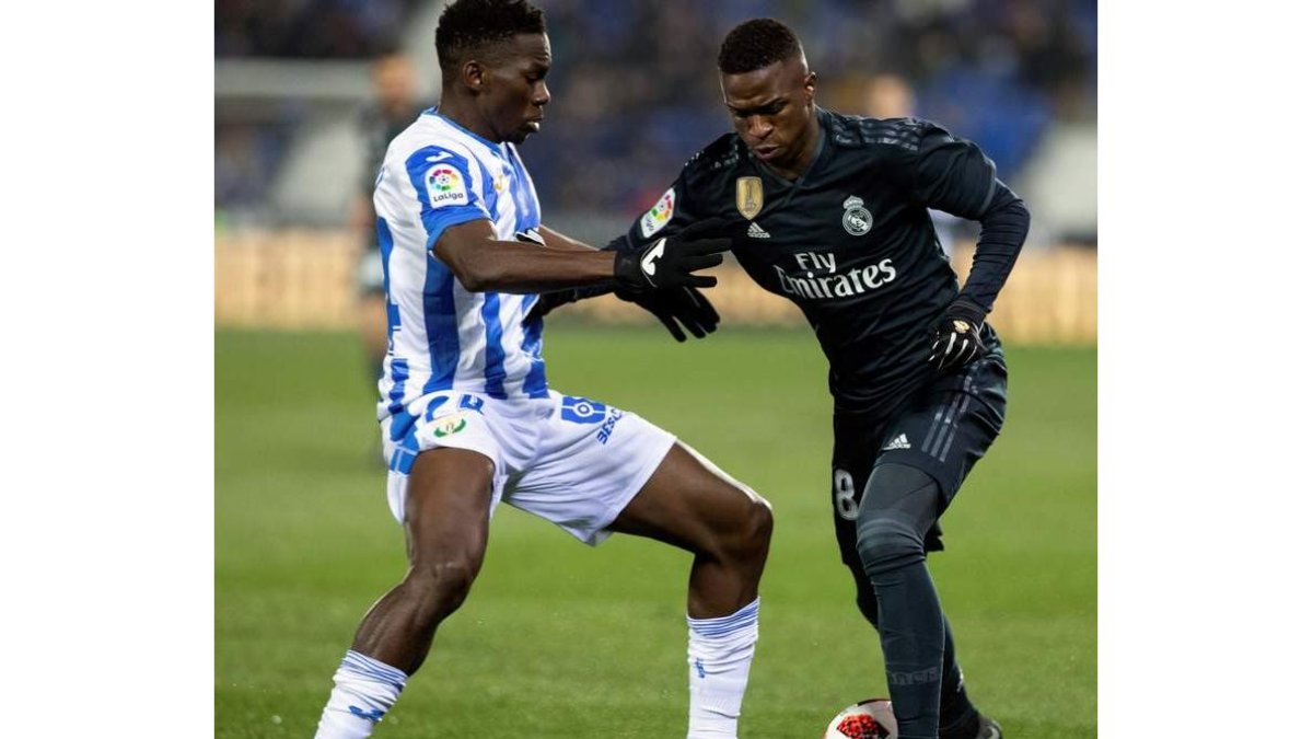 Vinicius volvió a ser el jugador más destacado de un Madrid que adoleció de juego. ALBARRÁN