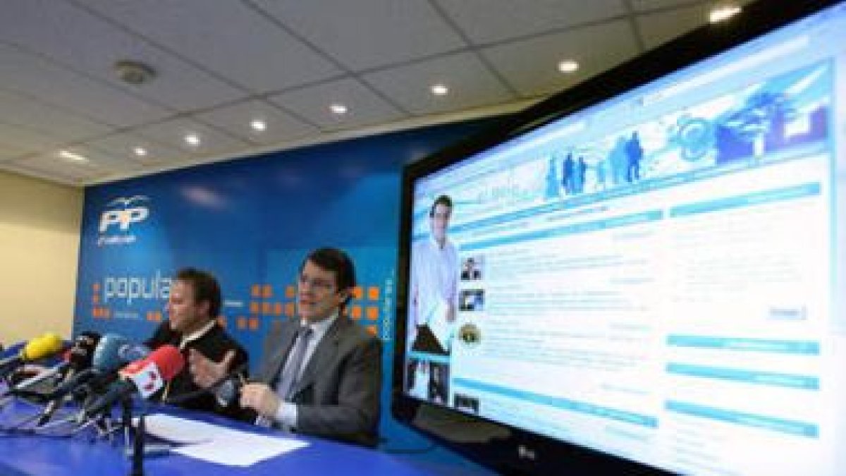 Mañueco presenta su blog.