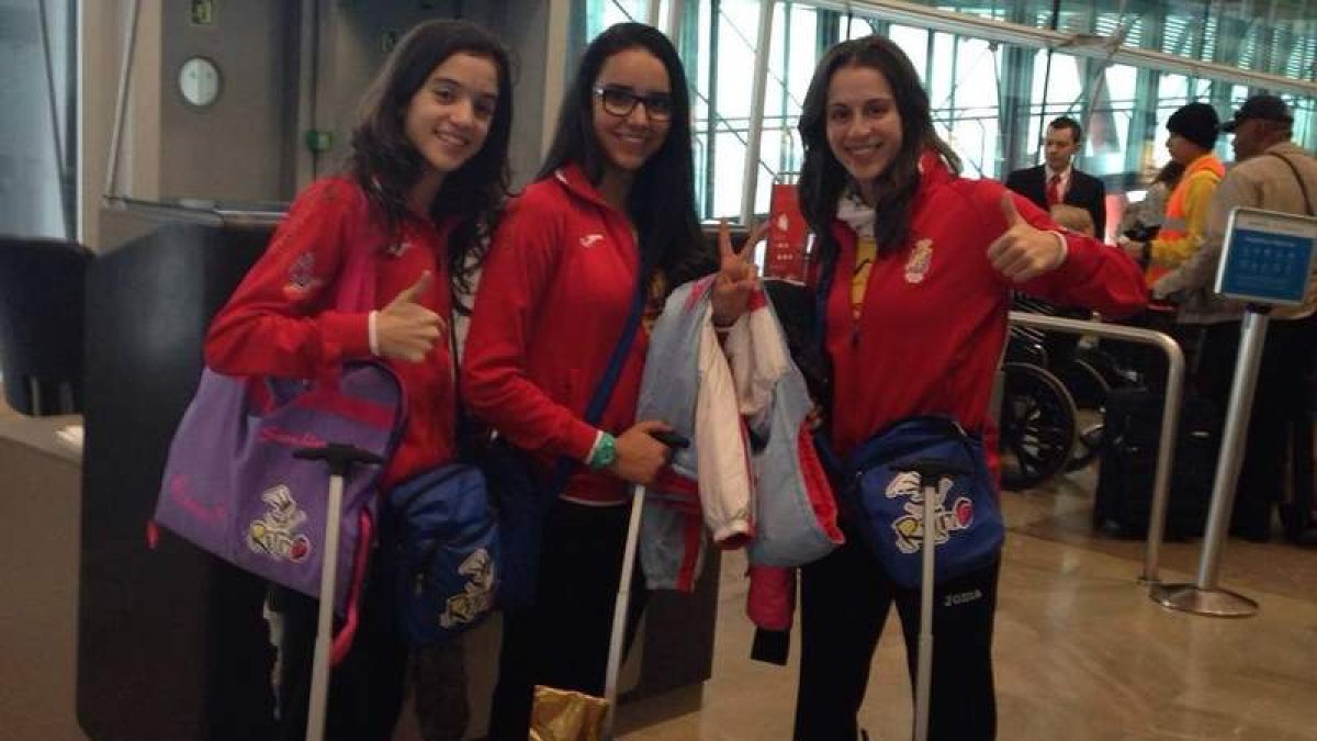 Carolina Rodríguez, Sara Llana y Andrea Pozo compiten en el Torneo Oliveira do Bairro.