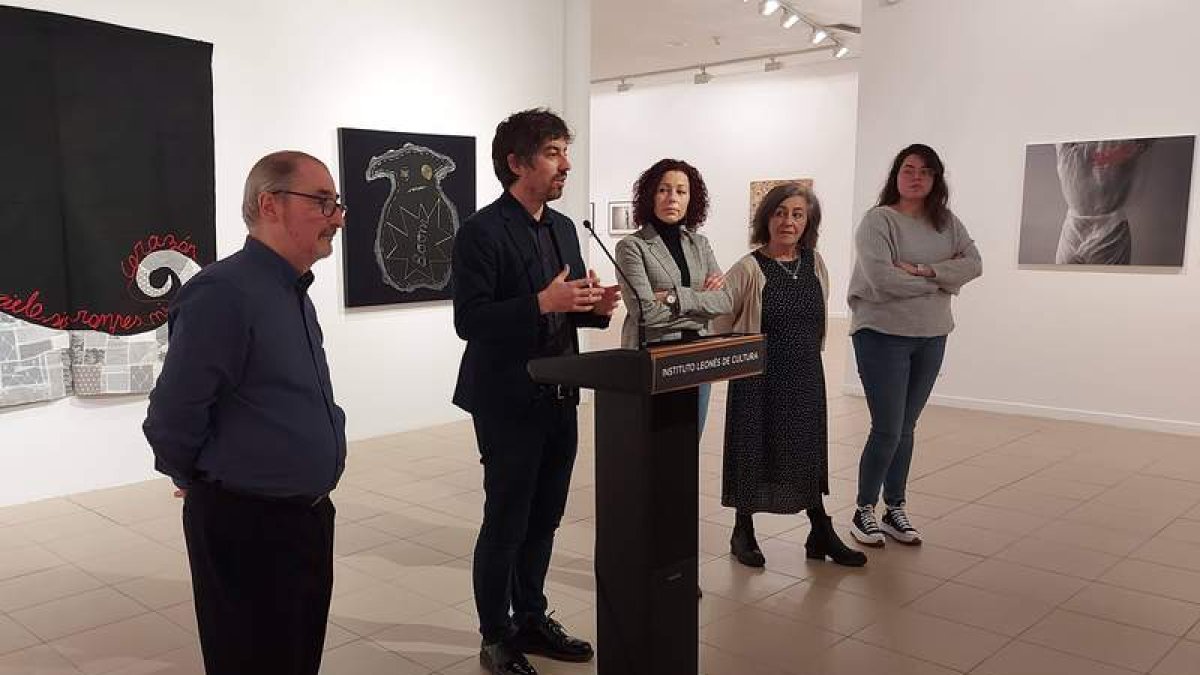Pablo López Presa presentó la exposición que hoy abre sus puertas al público. DL