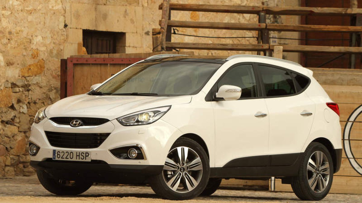 Pinceladas estéticas y más profundos cambios técnicos en el nuevo Hyundai iX35.