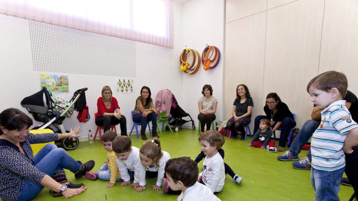 Una de las clases con los más pequeños.