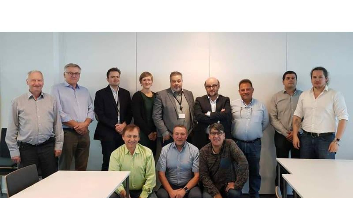 Sindicalistas de Industria de Castilla y León, reunidos ayer con homólogos daneses. DL