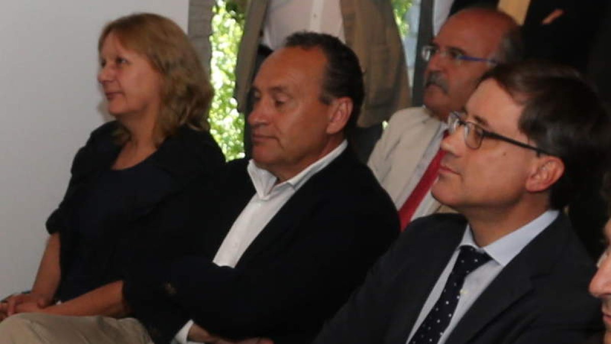 Alfonso Arias y el director general de Patrimonio, Enrique Sáiz, en una foto de archivo.