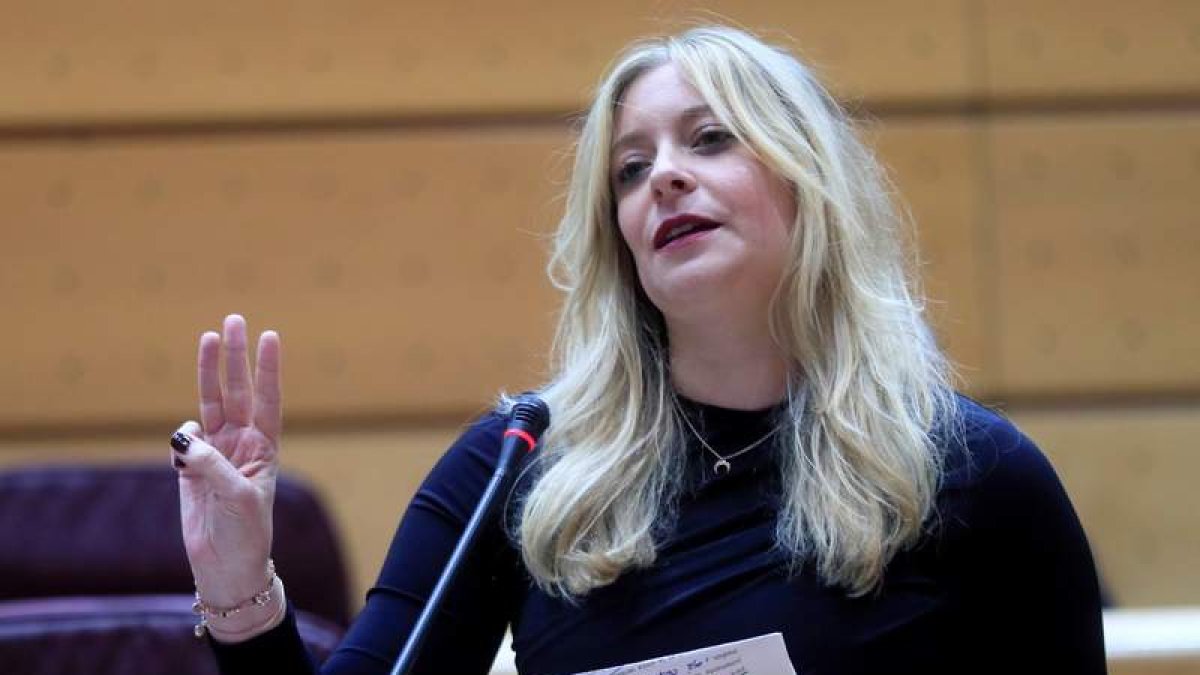 Ester Muñoz, en su intervención en el Senado. FERNANDO ALVARADO
