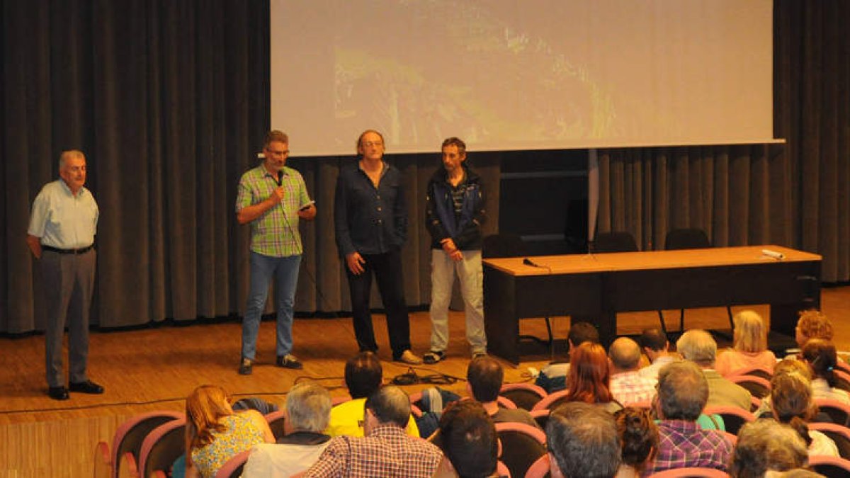 Los Andes fue el escenario de la conferencia presentada ayer en el Centro Cívico. JAVIER SUÁREZ-QUIÑONES