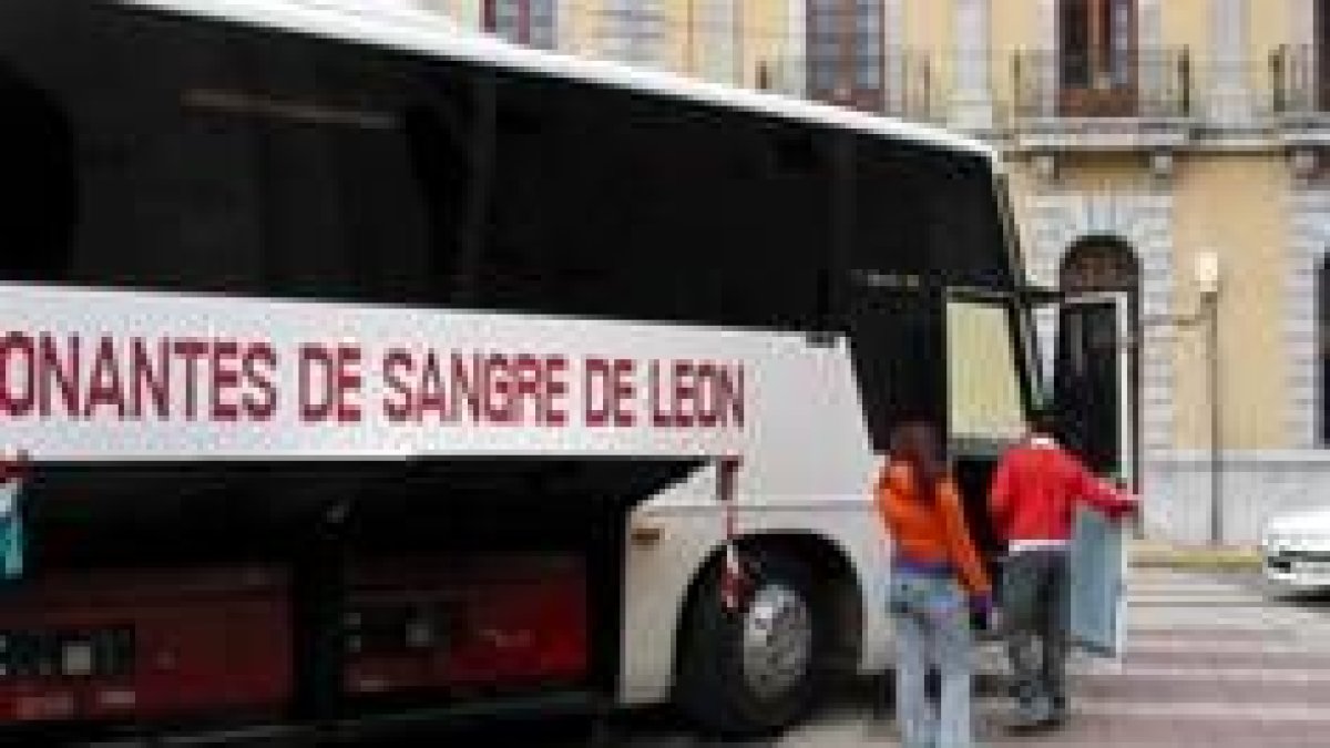 La Hermandad de León aglutina a 15.000 donantes de sangre