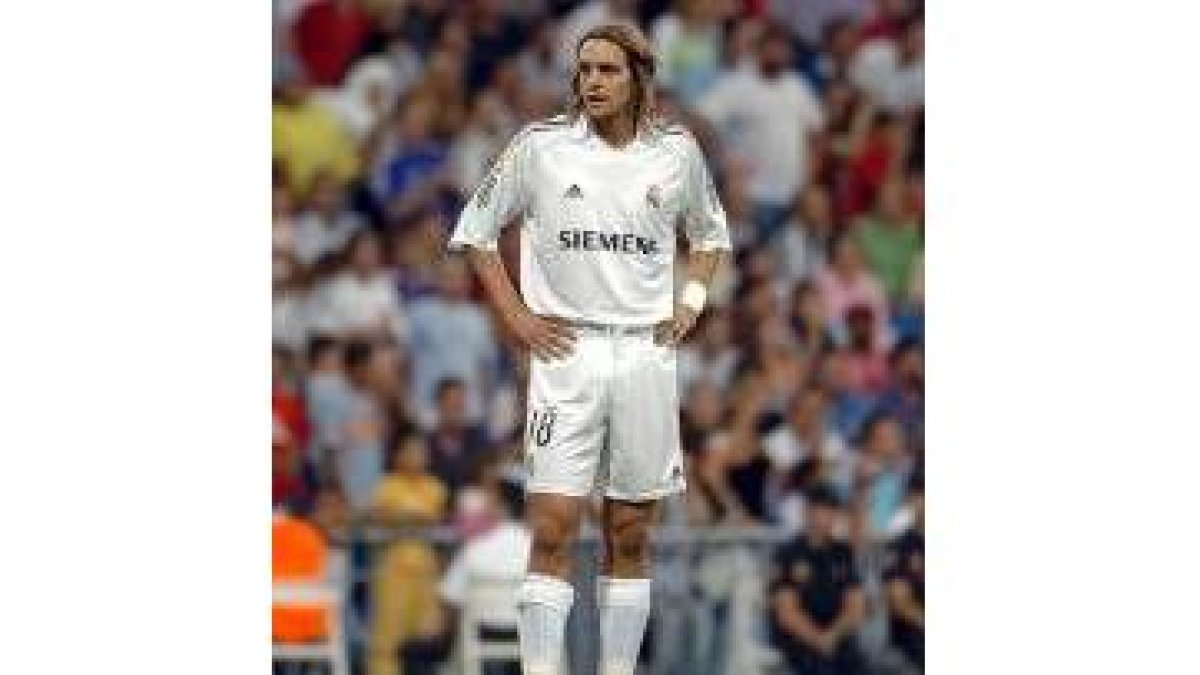 Woodgate marcó en su debut en el Bernabéu, pero en propia puerta