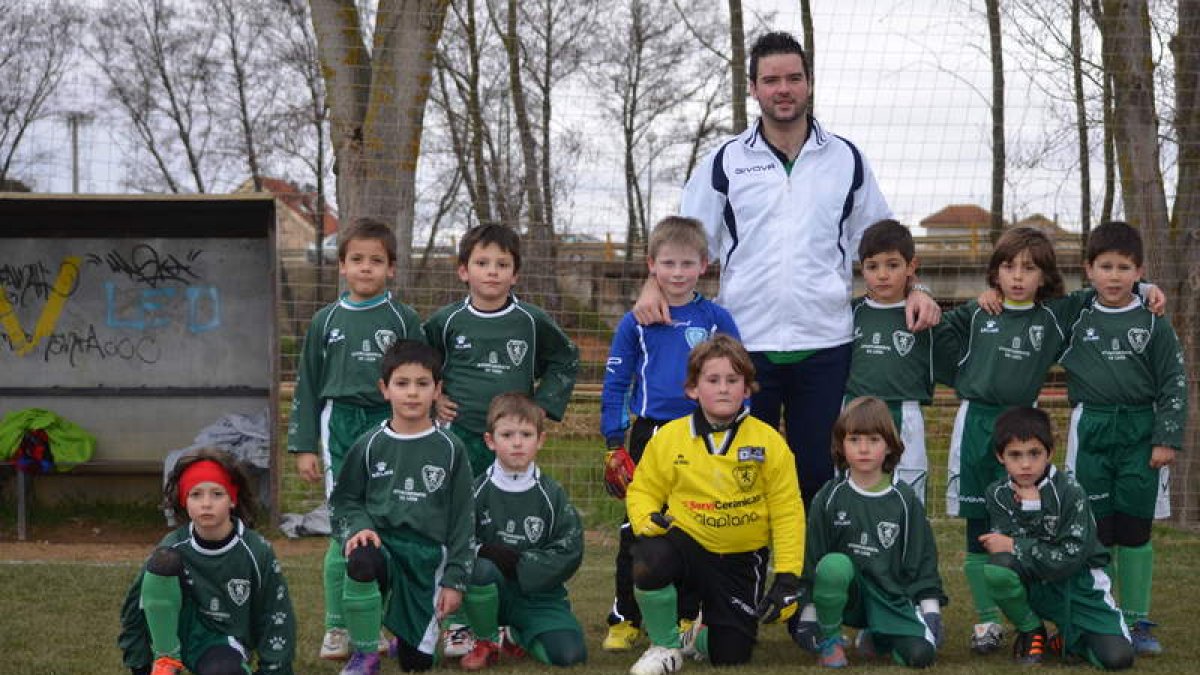 Formación del equipo del Atlético Pinilla B que milita en la categoría prebenjamín.