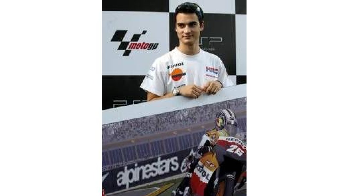 Dani Pedrosa presentó en Valencia el nuevo juego MotoGP para PSP