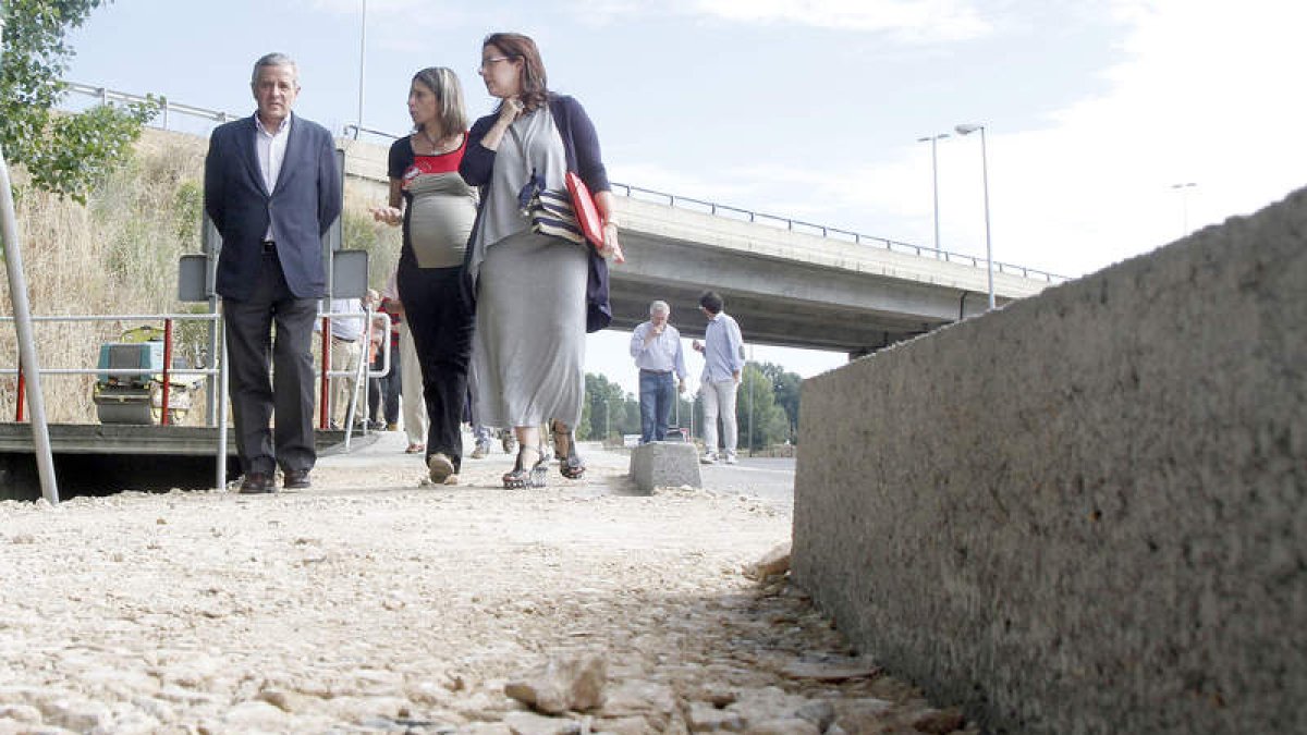 Gutiérrez visitó las obras acompañado por la concejala de Urbanismo, Belén Martín-Granizo.
