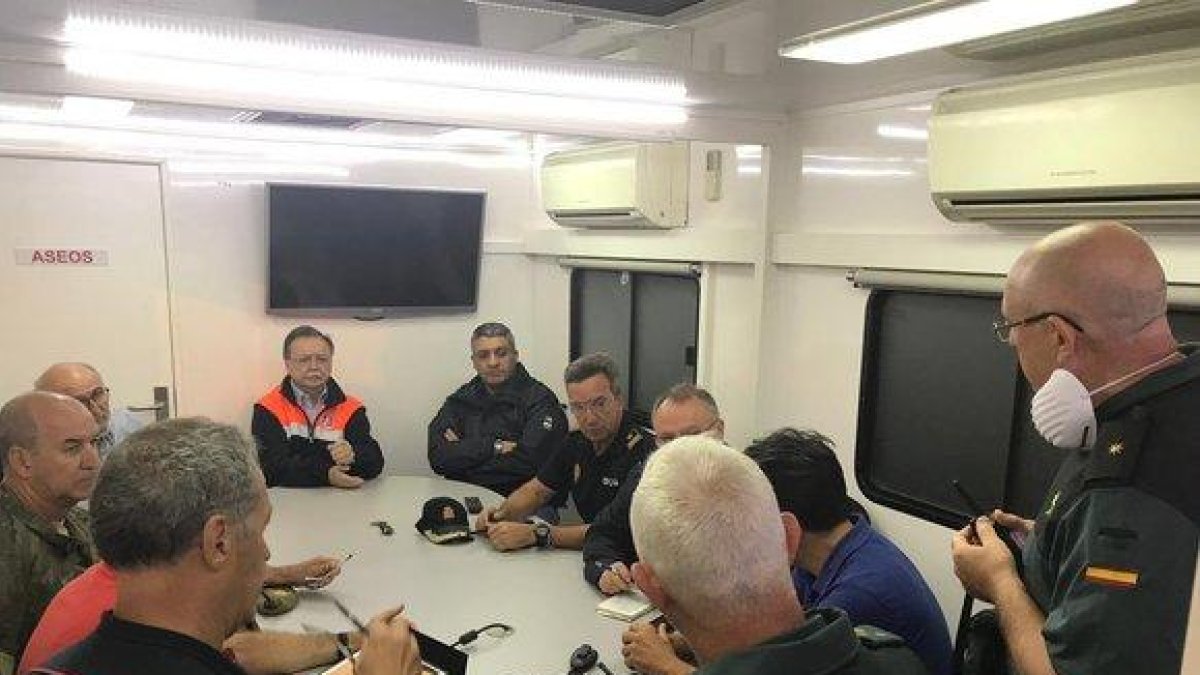 Reunión para afrontar el incendio de Ceuta.