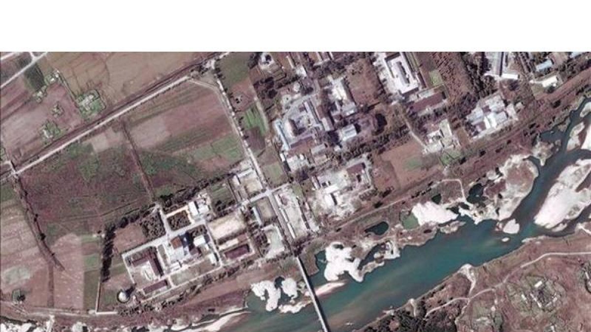 Imagen de satélite de la instalación nuclear de Yongbyon, a unos 90 kilómetros de Pionyang.