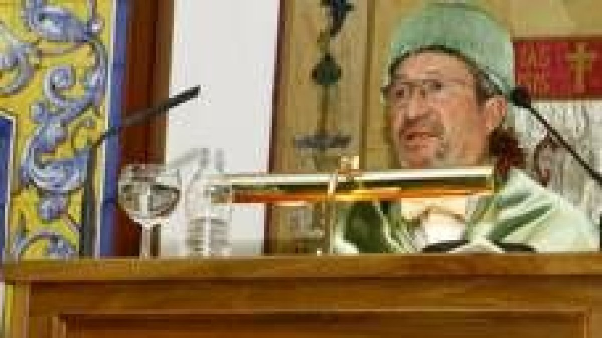 El profesor José María Villar pronunció la lección inaugural