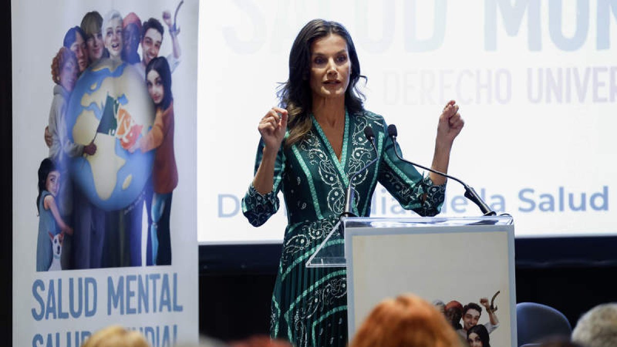 La reina Letizia recita el rap de Chojin. CHEMA MOYA