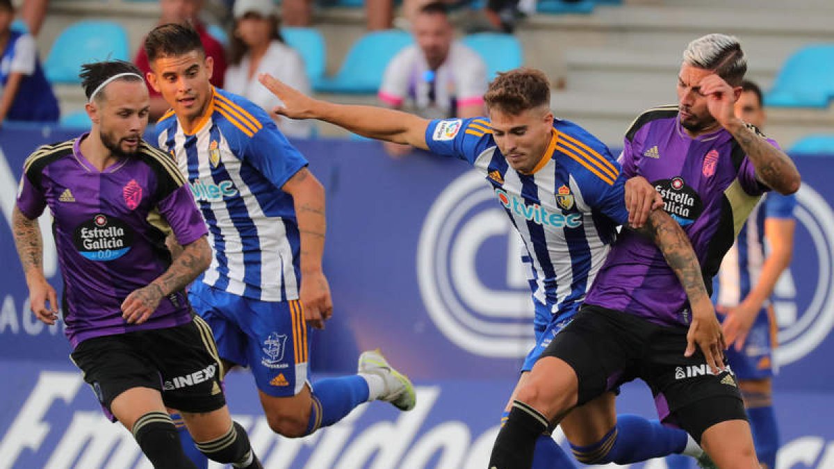 Deportiva y Real Valladolid son dos de los firmantes del comunicado que solicita más apoyo. L. DE LA MATA