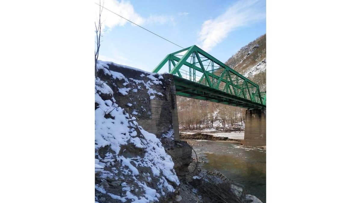 Erosión en Las Rozas y desprendimientos en Corbón y Toreno. DL