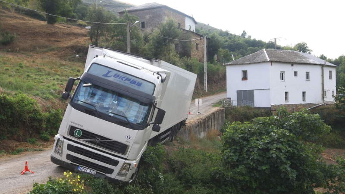 Camión lituano atrapado en Ransinde en 2009. L. DE LA MATA