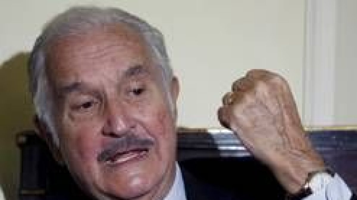 Carlos Fuentes recibió ayer el premio Don Quijote de la Mancha