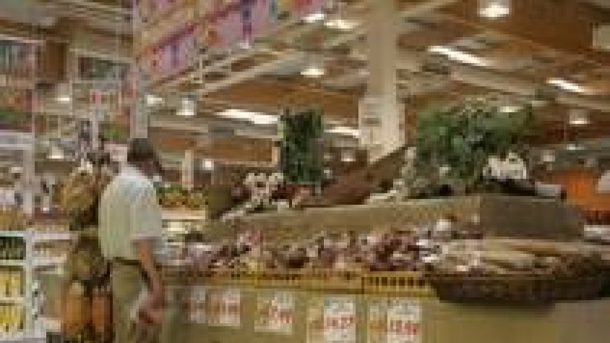 En los stands no faltaron los embutidos típicos de León