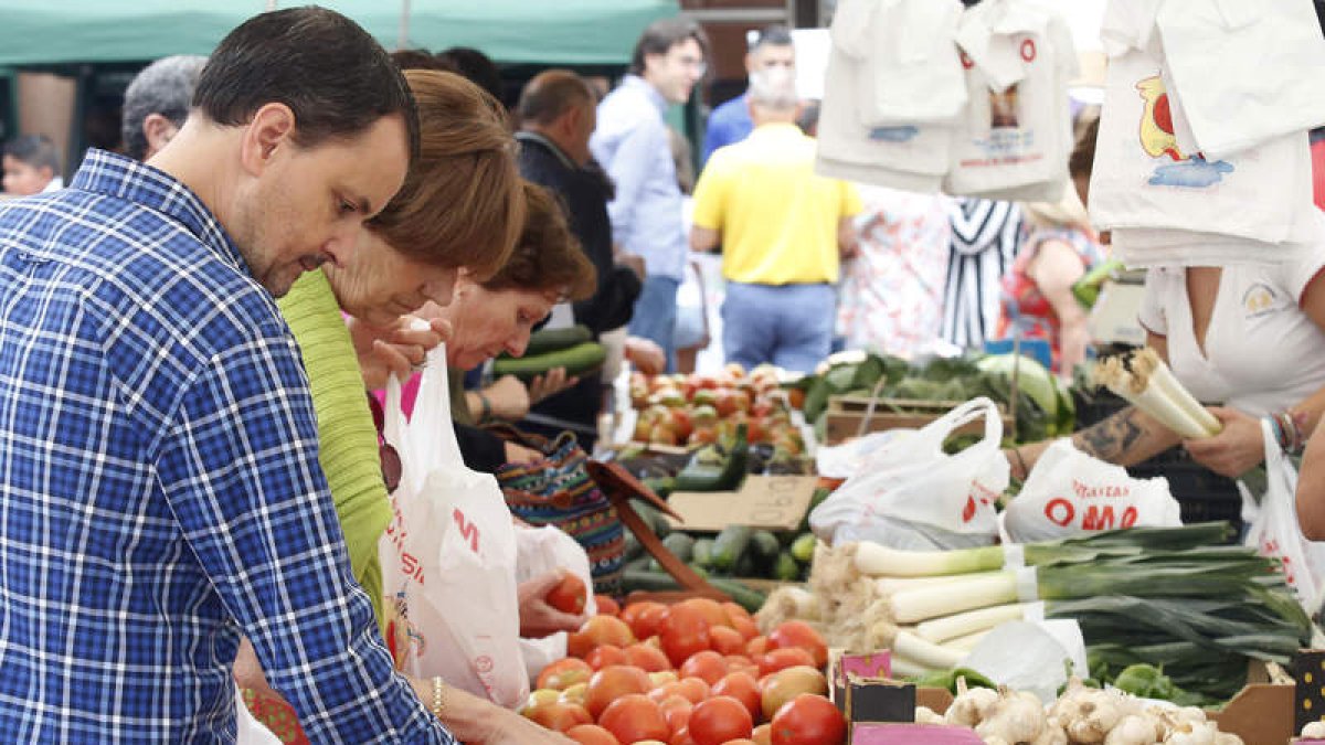 La Feria del Tomate de Mansilla de las Mulas se celebrará el 27 de agosto. FERNANDO OTERO
