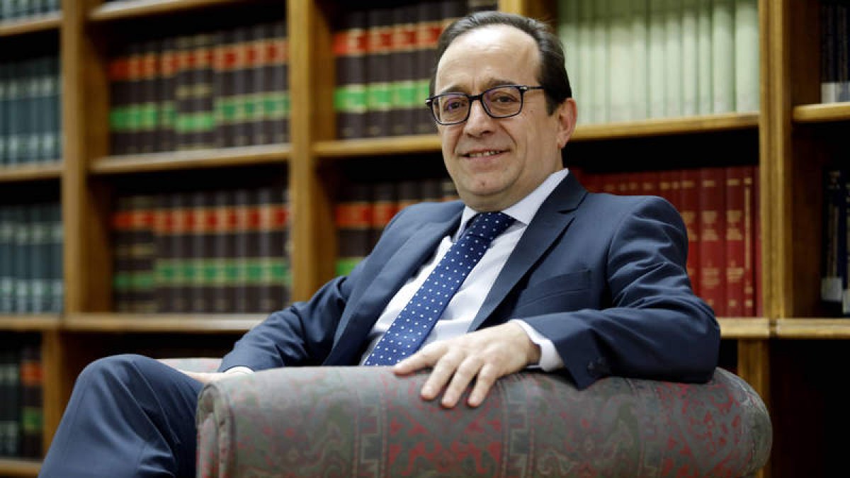 Fernando Rodríguez Santocildes preside la Subcomisión de Violencia de Género del CGAE. MARCIANO PÉREZ