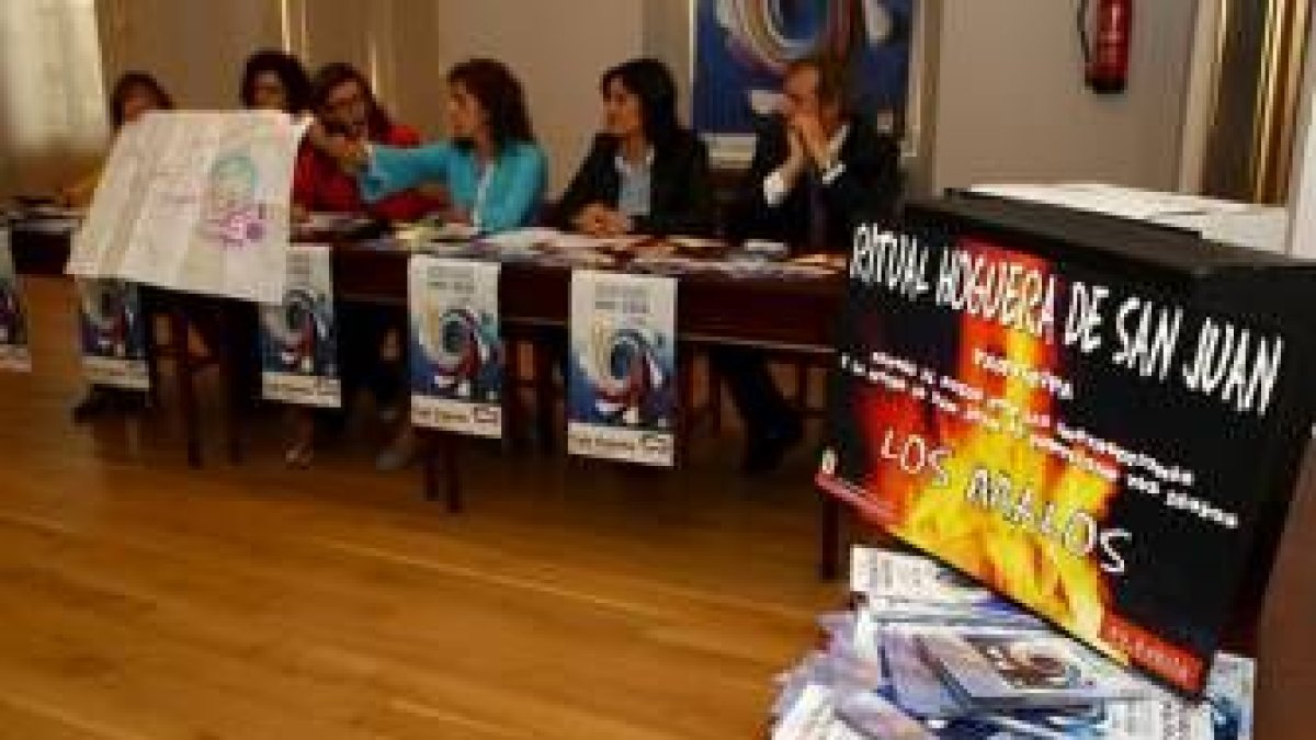 Los concejales de las áreas implicadas presentaron la programación de las fiestas de León del 2008