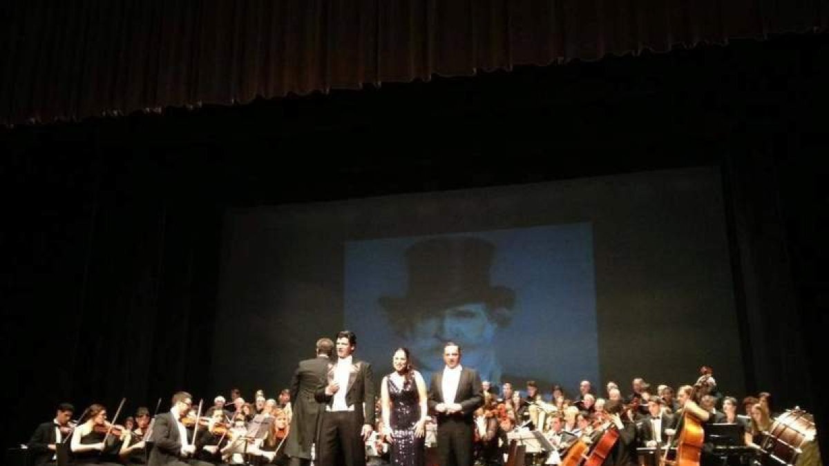 Una imagen de la representación de ‘Viva Verdi’ en el Teatro Colón de La Coruña.