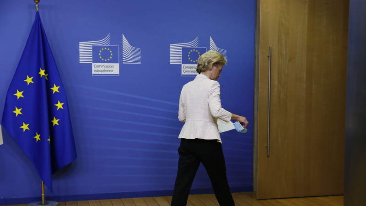 La presidenta de la Comisión Europea, Ursula von der Leyen, ayer en Bruselas. JULIEN WARNAND