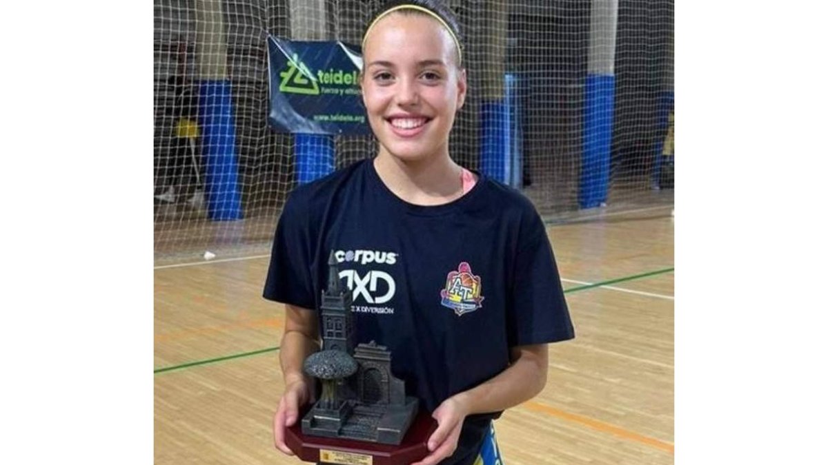 La leonesa Claudia García Estirado ya gana títulos en Tenerife. DL