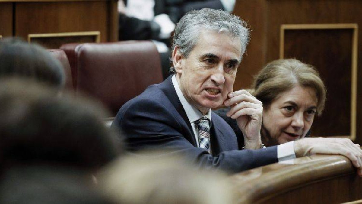 Ramón Jáuregui, durante una sesión plenaria en el Congreso.