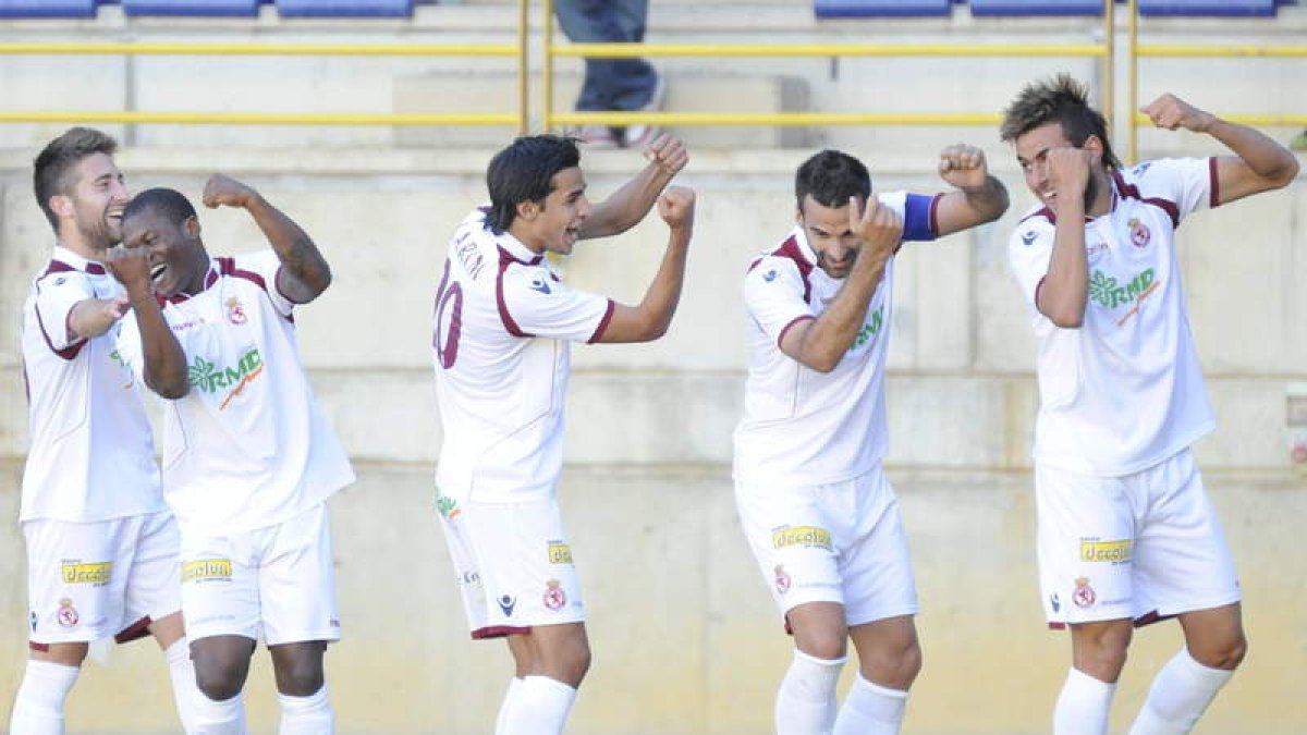 Murci se convirtió en el gran protagonista del encuentro al marcar tres goles para su equipo.